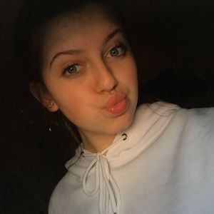 Meet your Posher, Ava